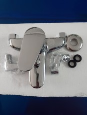 Củ Sen Tắm Nóng Lạnh Irico Đồng Thau Mạ Crom cao cấp ST5001+ kèm chân sen