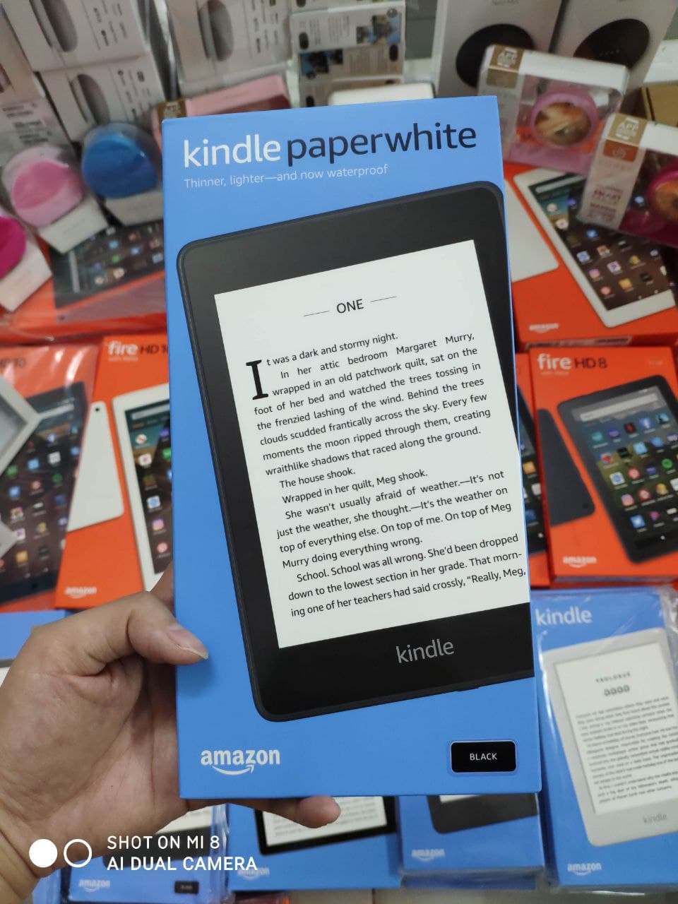 Máy đọc sách Kindle Paperwhite 4 - Gen 10 - 2019 - tặng túi chống sốc vải nỉ (Kindle Paperwhite...