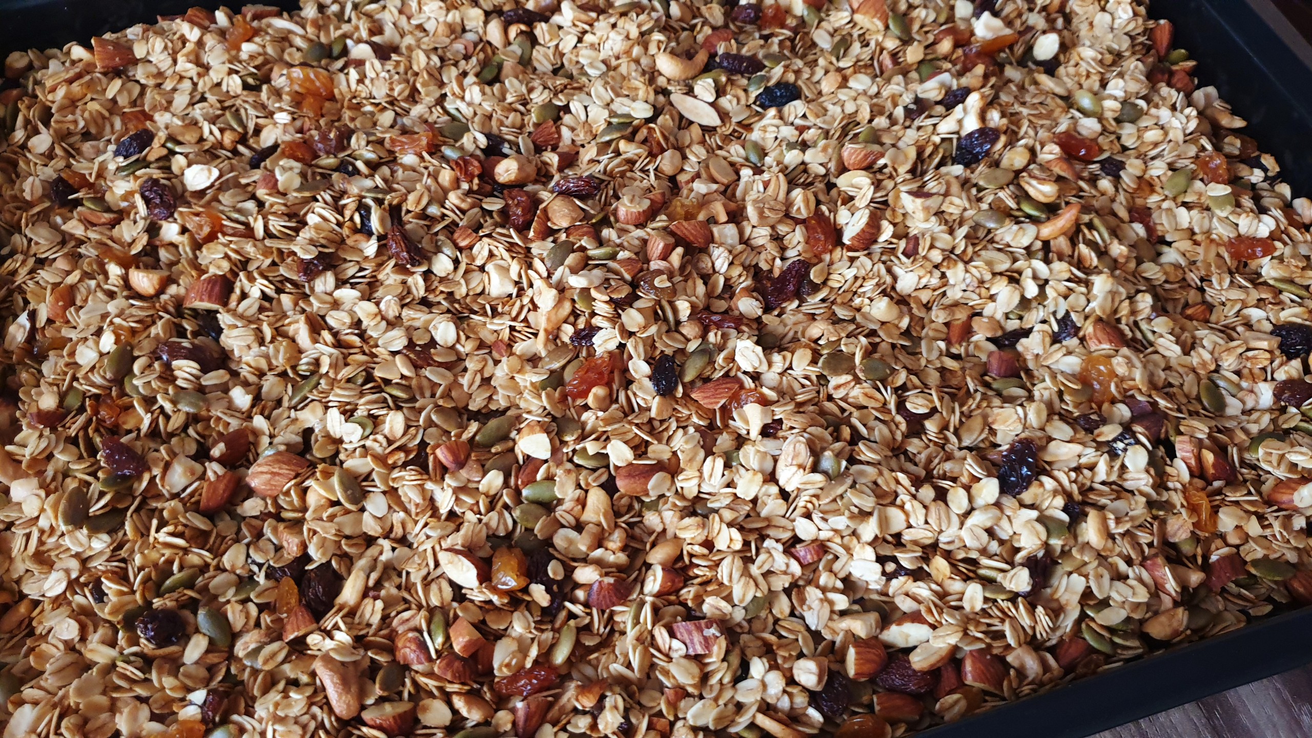 Fruity Granola – Ngũ Cốc Nguyên Hạt Ăn Liền Thêm Trái Cây Khô