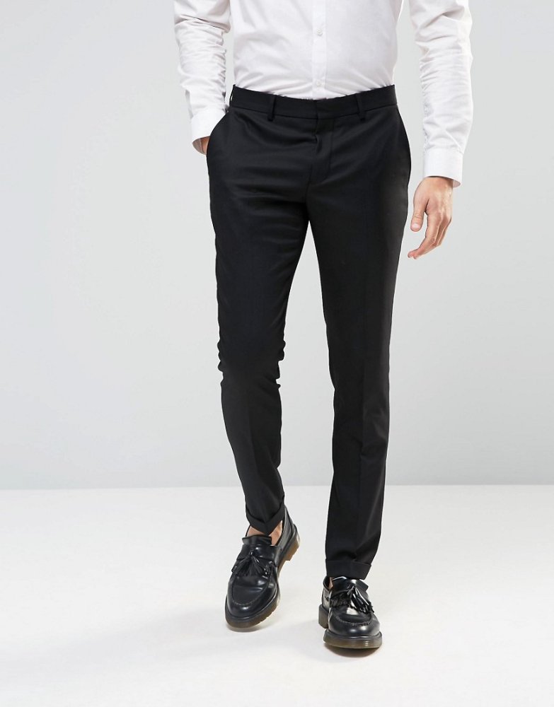 Мужские брюки черного цвета